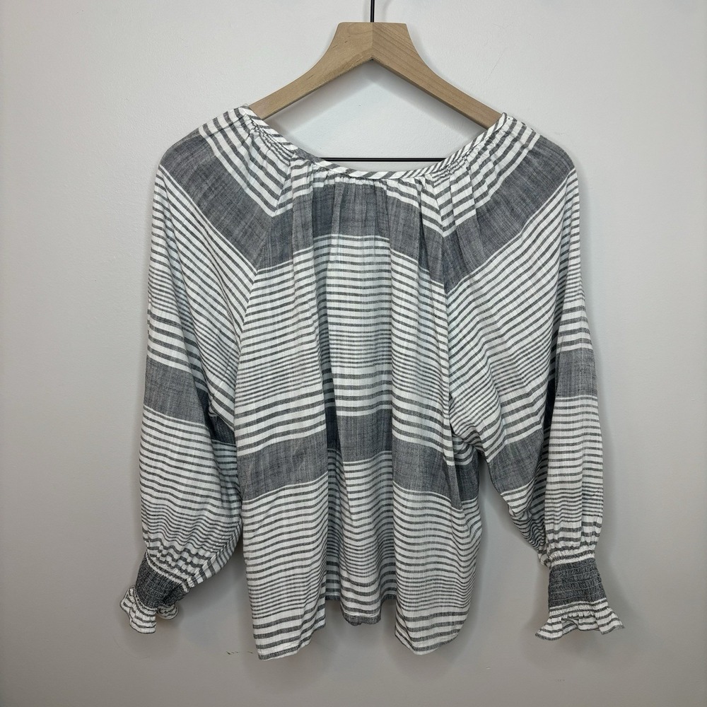 Tommy Bahama Small Blouse Gray White Striped Lucia Isle Shirt Top Coastal Flowy - Picture 6 of 9